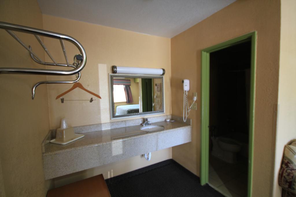 Holiday Terrace Motel ヒューストン エクステリア 写真